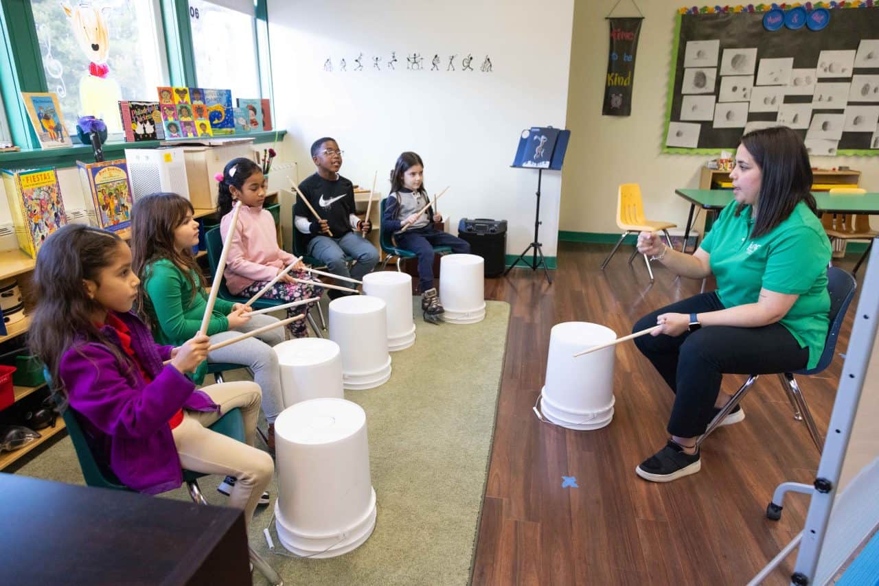 Dual Language Elementary Schools Jump Immersion, NJ